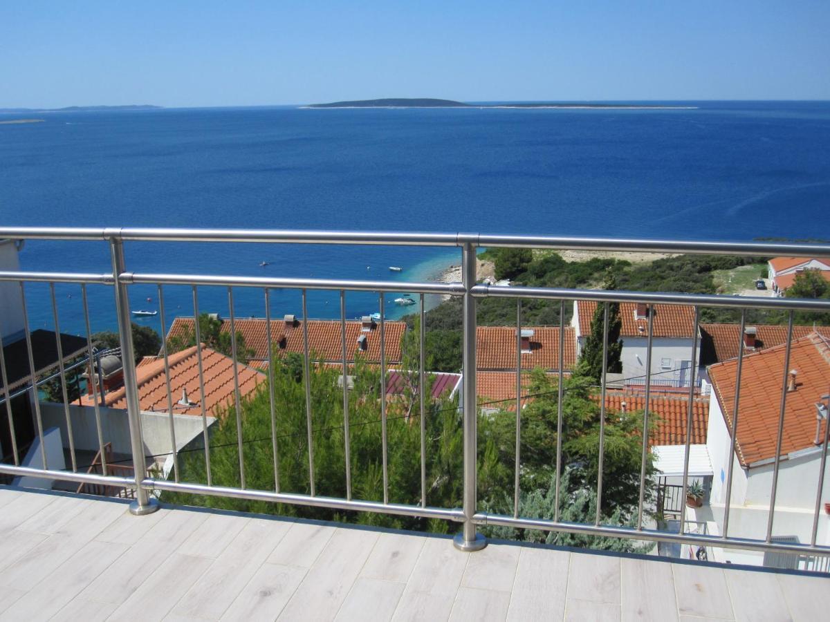 Apartman Zaglav Apartamento Martinšćica Exterior foto