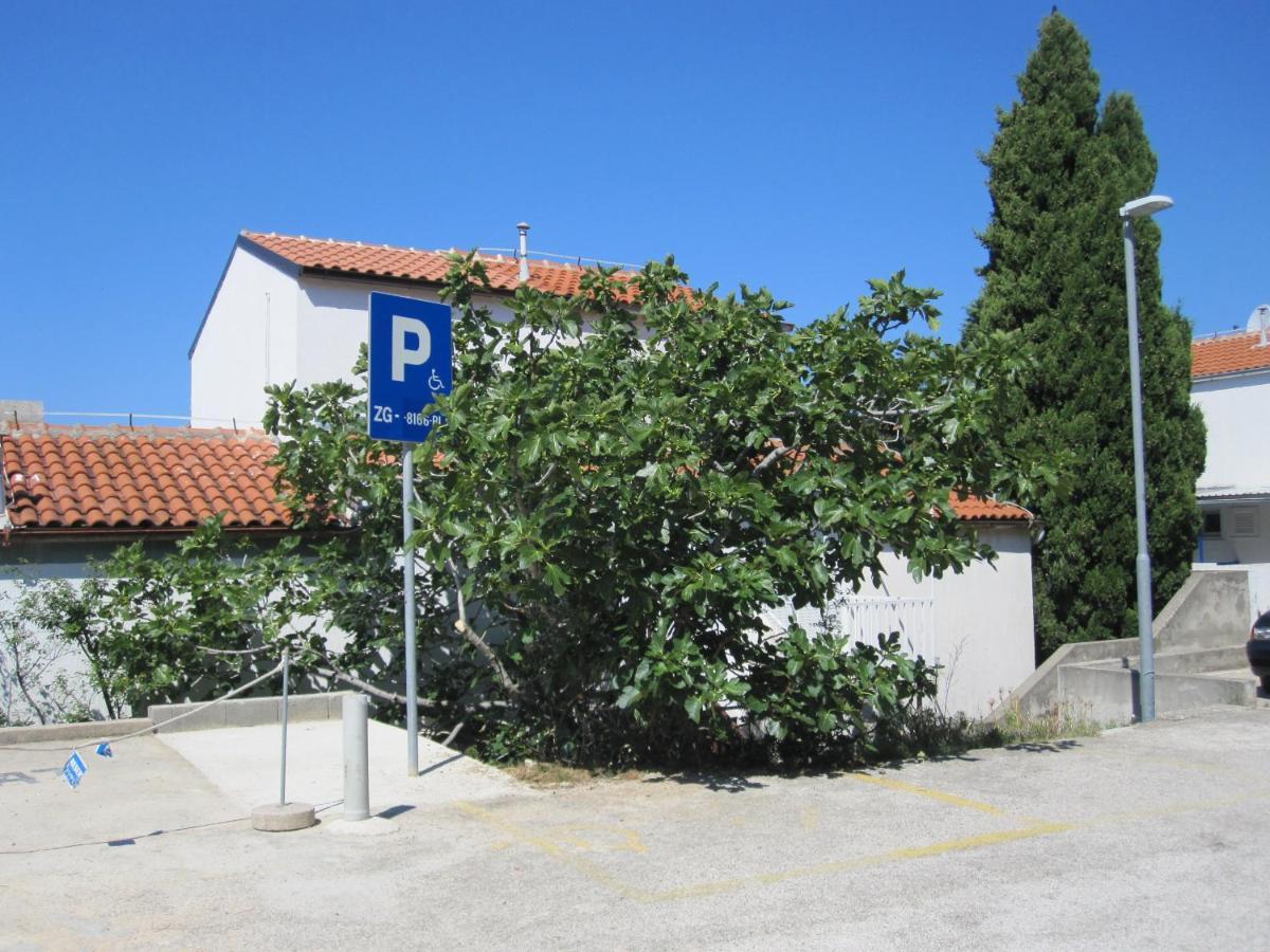Apartman Zaglav Apartamento Martinšćica Exterior foto